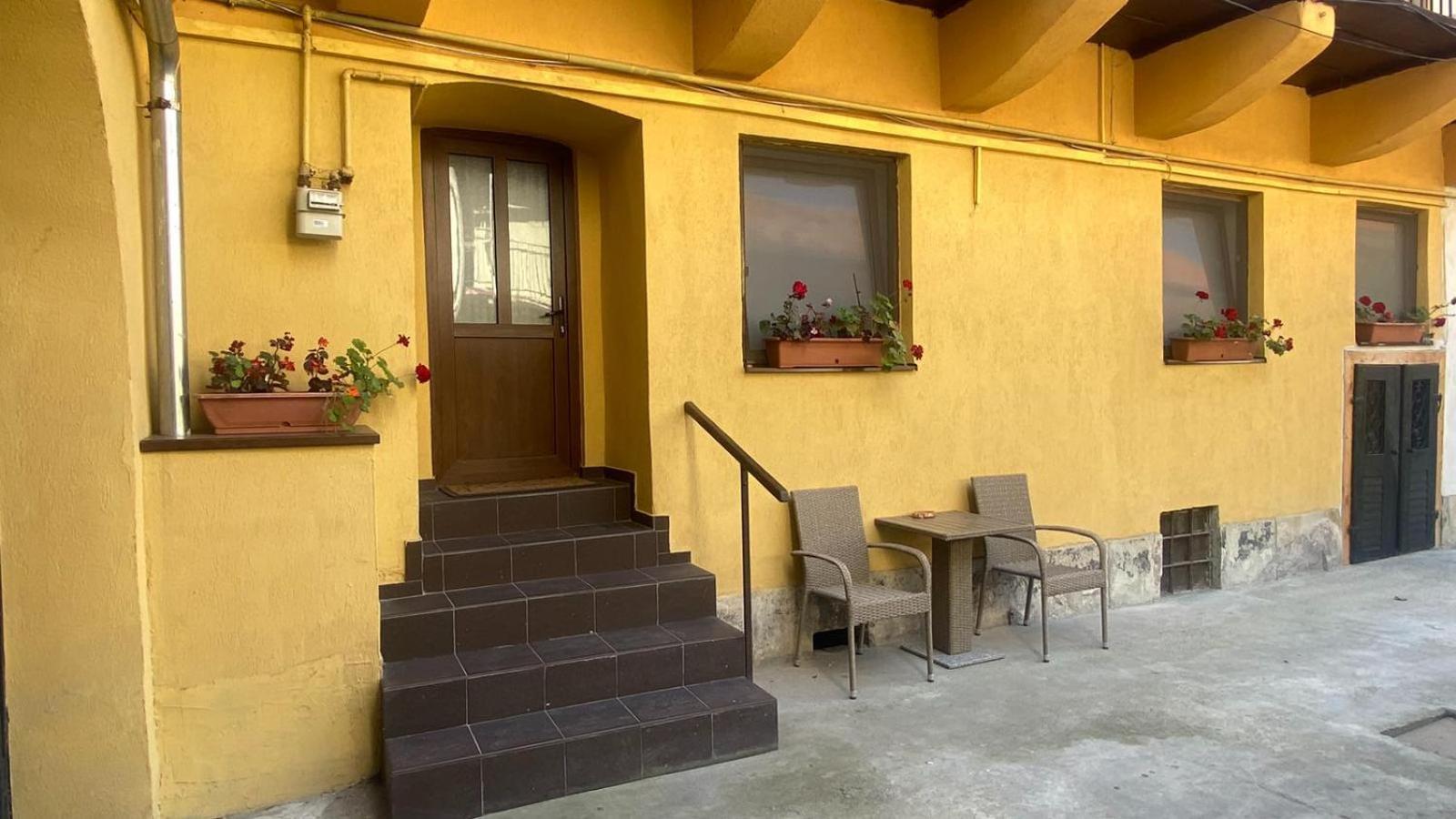 Bretsara Appartement Bistriţa Buitenkant foto