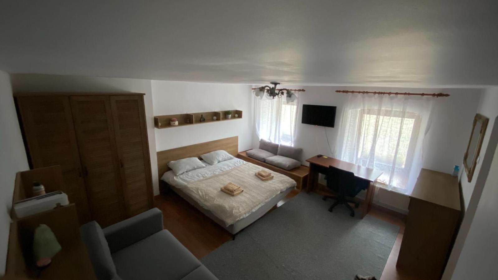 Bretsara Appartement Bistriţa Buitenkant foto